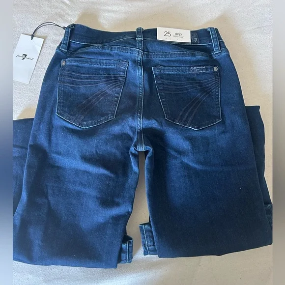 7 For All Mankind Dojo Jeans size 25, brand new with tags never worn - Picture 4 of 5